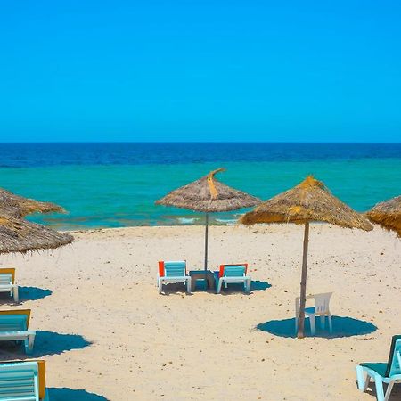 Hotel Neptunia Skanes Монастир Экстерьер фото